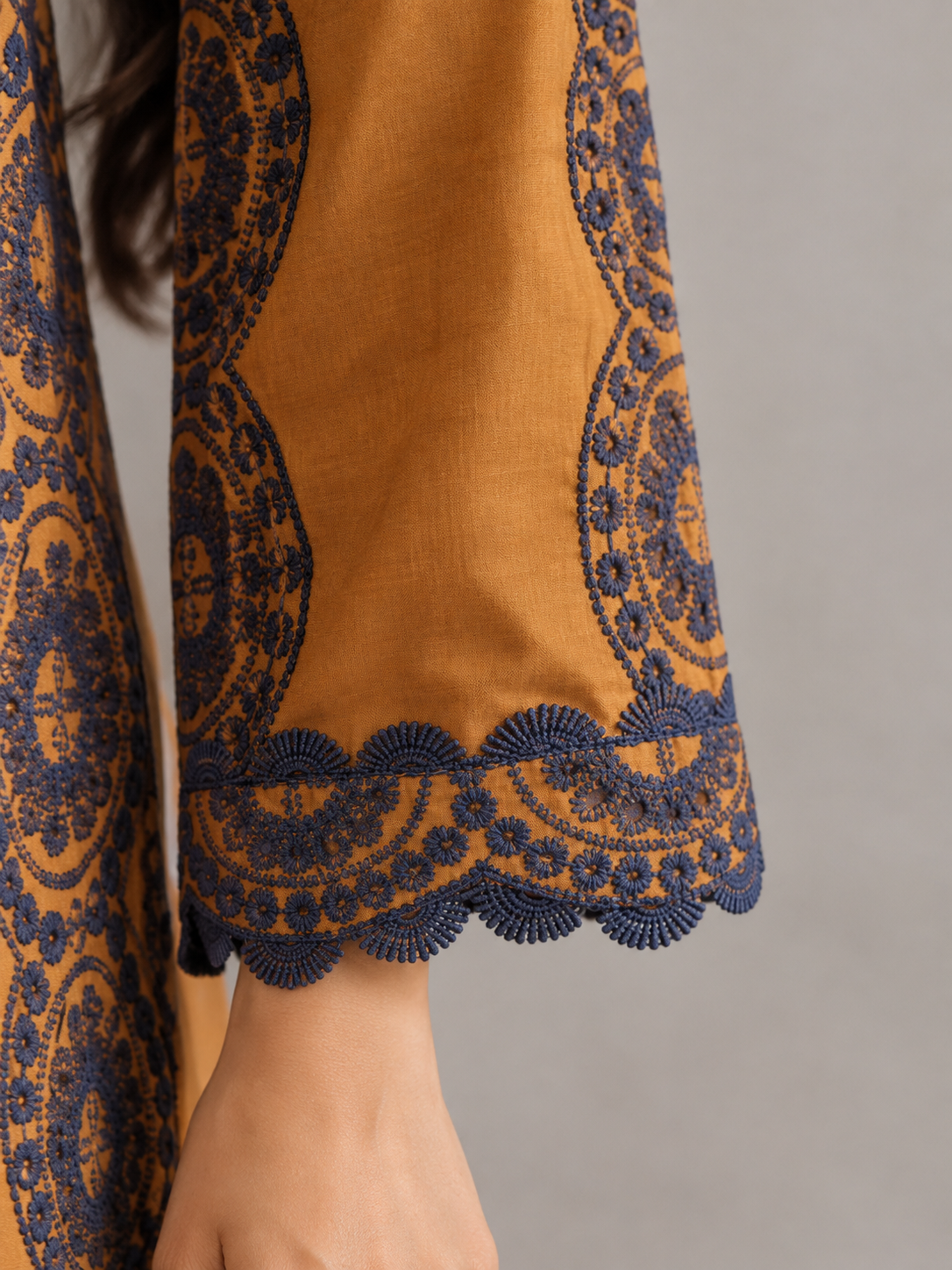 Mustard Bloom(1 pc stitched)